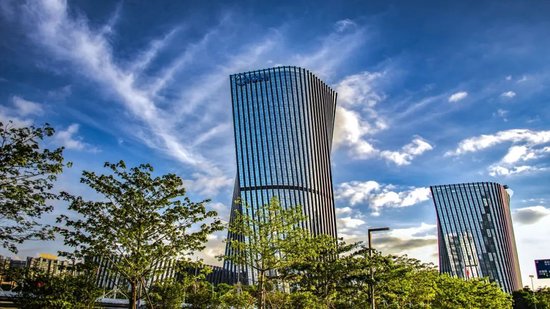 五五策略 方洪波：美的所有的领域小米都进入了，战术上重视，战略上不怕