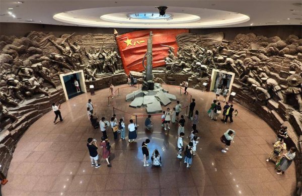 天成配资 江西南昌：赓续“八一精神” 红色旅游热洪城